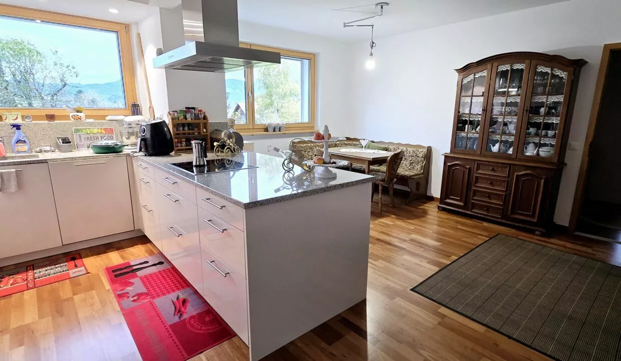 2025-10-23 11.19.11-1