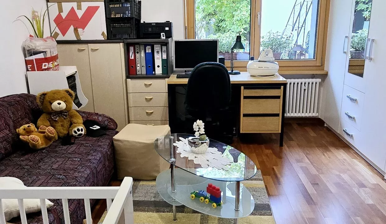 2025-10-23 11.23.18-1